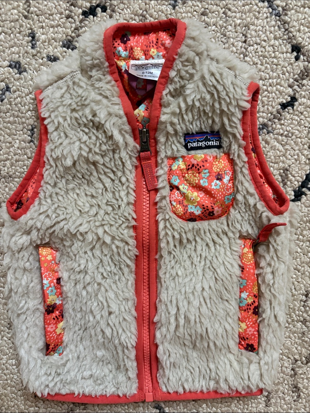 Patagonia Kids Vest (6/12m)